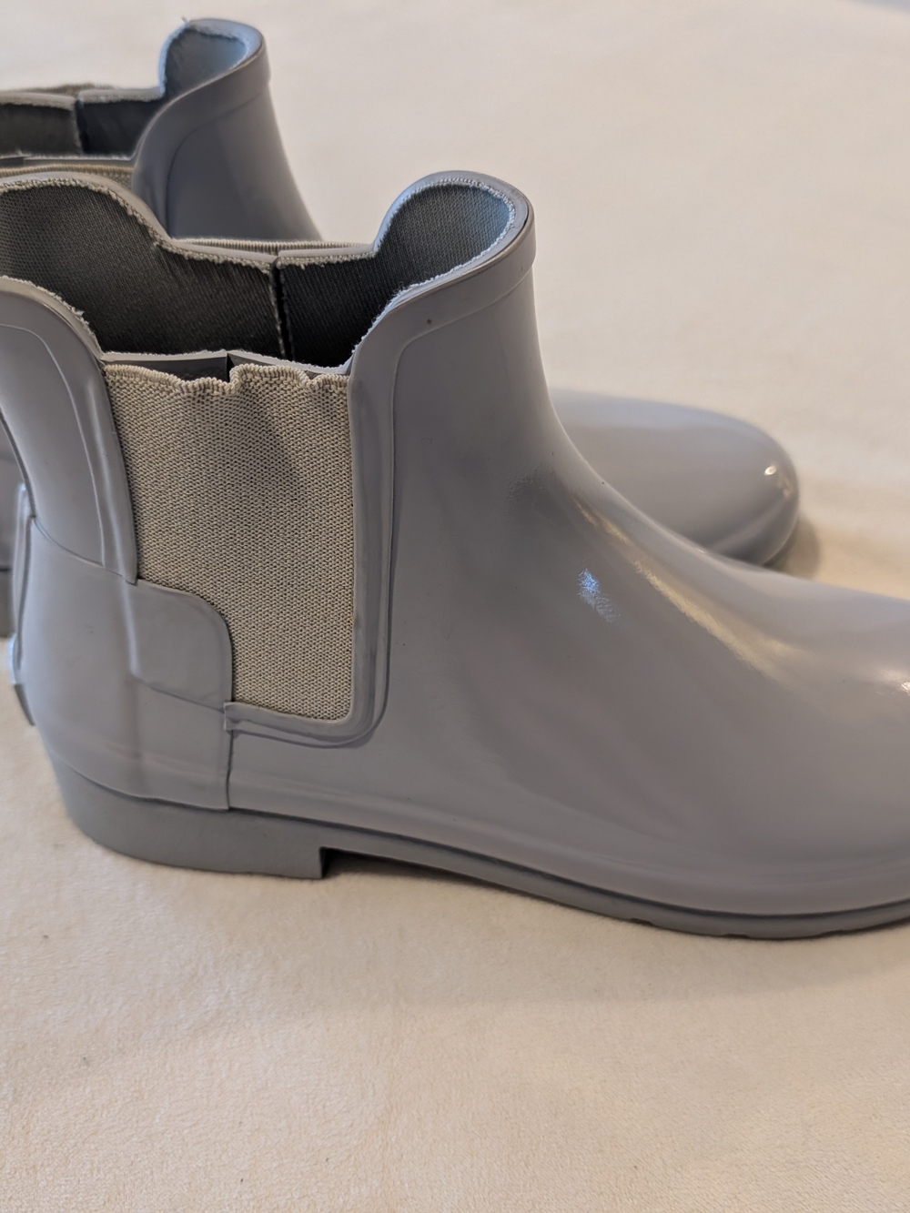 Hunter Glossy Light Gray Chelsea Rain Boots for Women - Picture 2 of 6